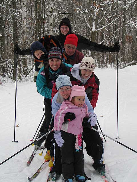 Family ski 2007 - from front to back - Analise, Aunt Anna, Aunt Kat, Kristine, Josiah, Papa Dale, and Uncle Hal. I was out there too, but I took the picture.